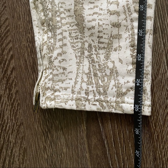 Free People Capris 27 Like New - Picture 3 of 5